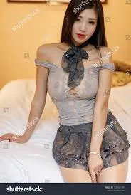 Video Iclik | Dua Remaja Ngewe Disiang Bolong Saat Rumah Sepi